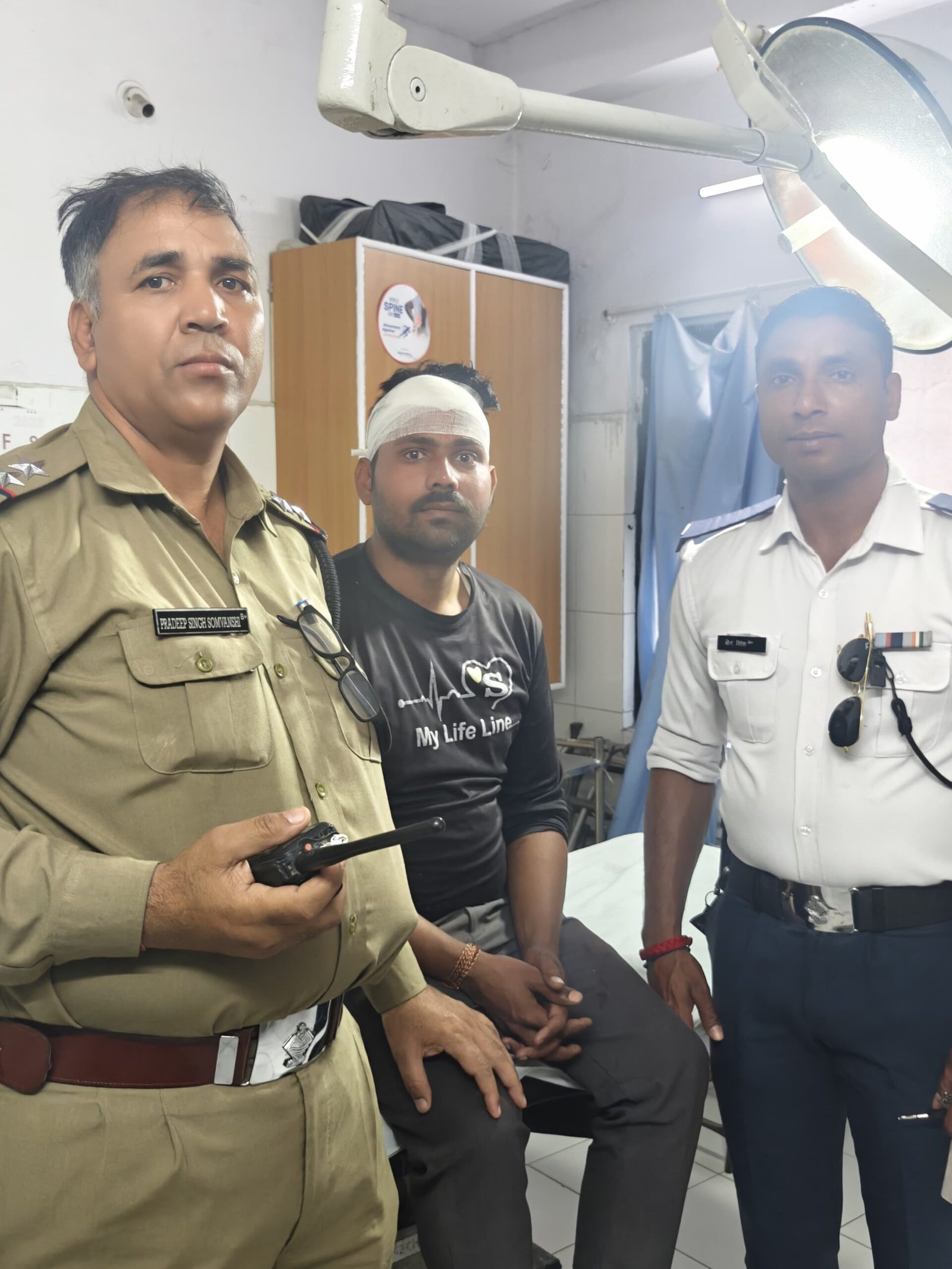 हरिद्वार पुलिस द्वारा घायल व्यक्ति को तत्काल पहुंचाया सिटी अस्पताल,दिलवाया गया फस्टेट उपचार