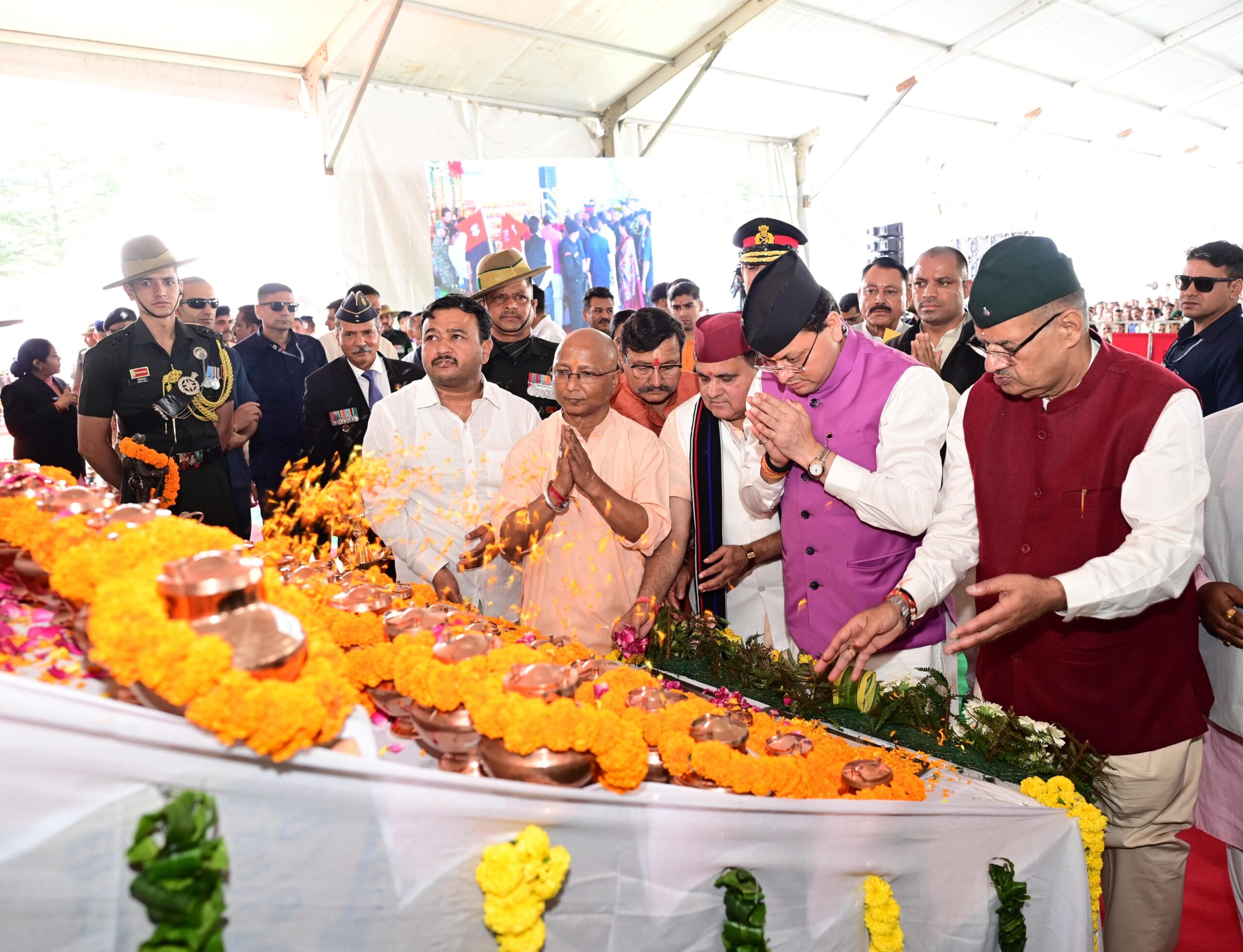 मुख्यमंत्री धामी ने लैंसडाउन में शहीद सम्मान समारोह मे किया प्रतिभाग 8