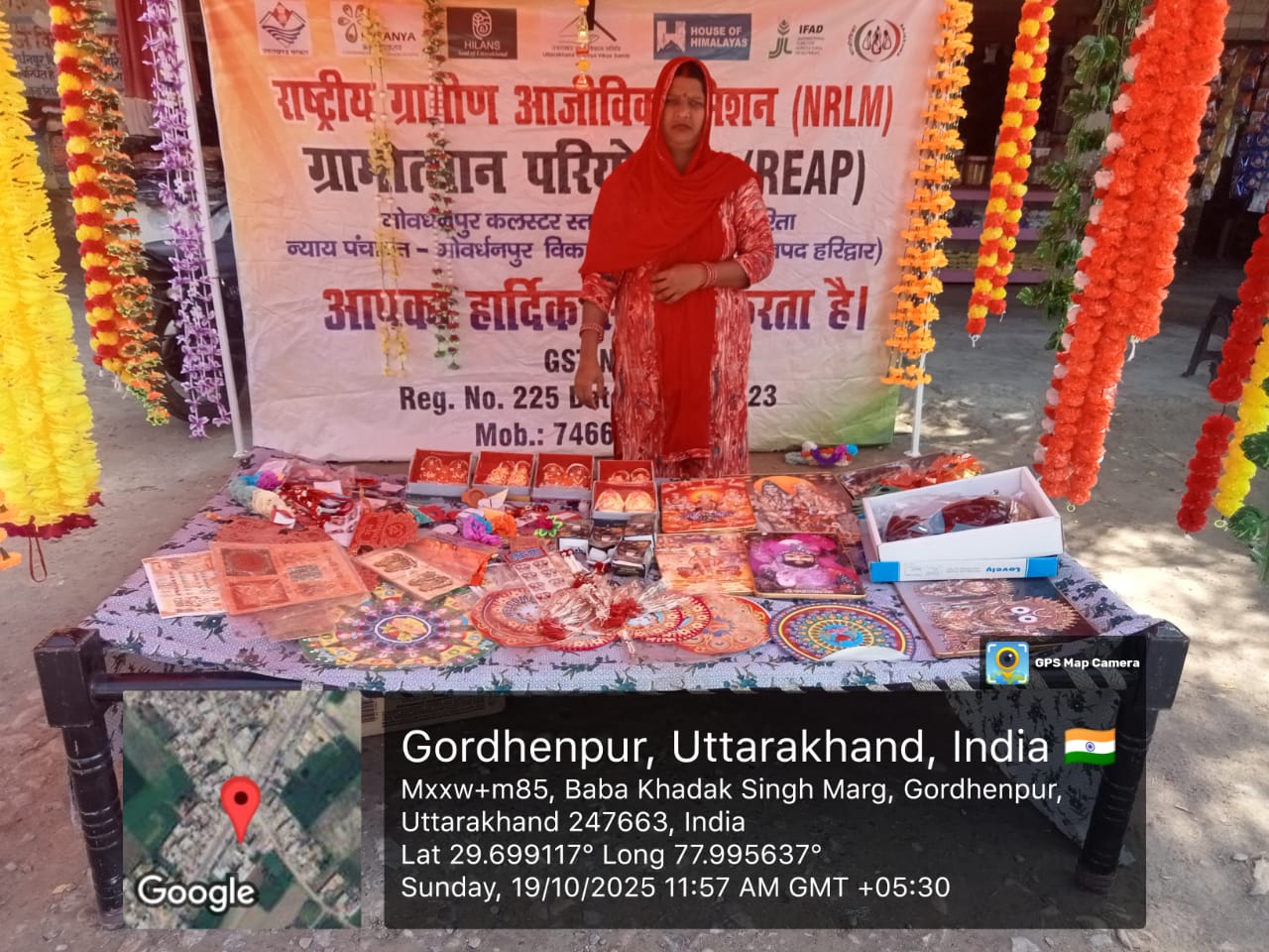 महिला समूहों ने दीपावली के अवसर पर दिखाई अपनी प्रतिभा, कमाए लगभग 20 लाख रुपए 6