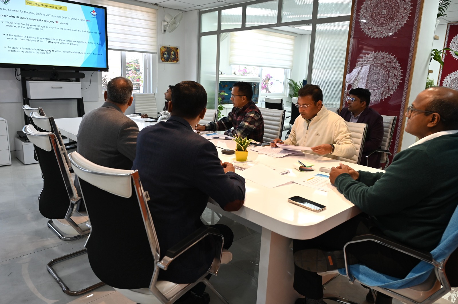 मतदाताओं तक अपनी पंहुच सुनिश्चित करें अधिकारी-:मुख्य निर्वाचन अधिकारी 2