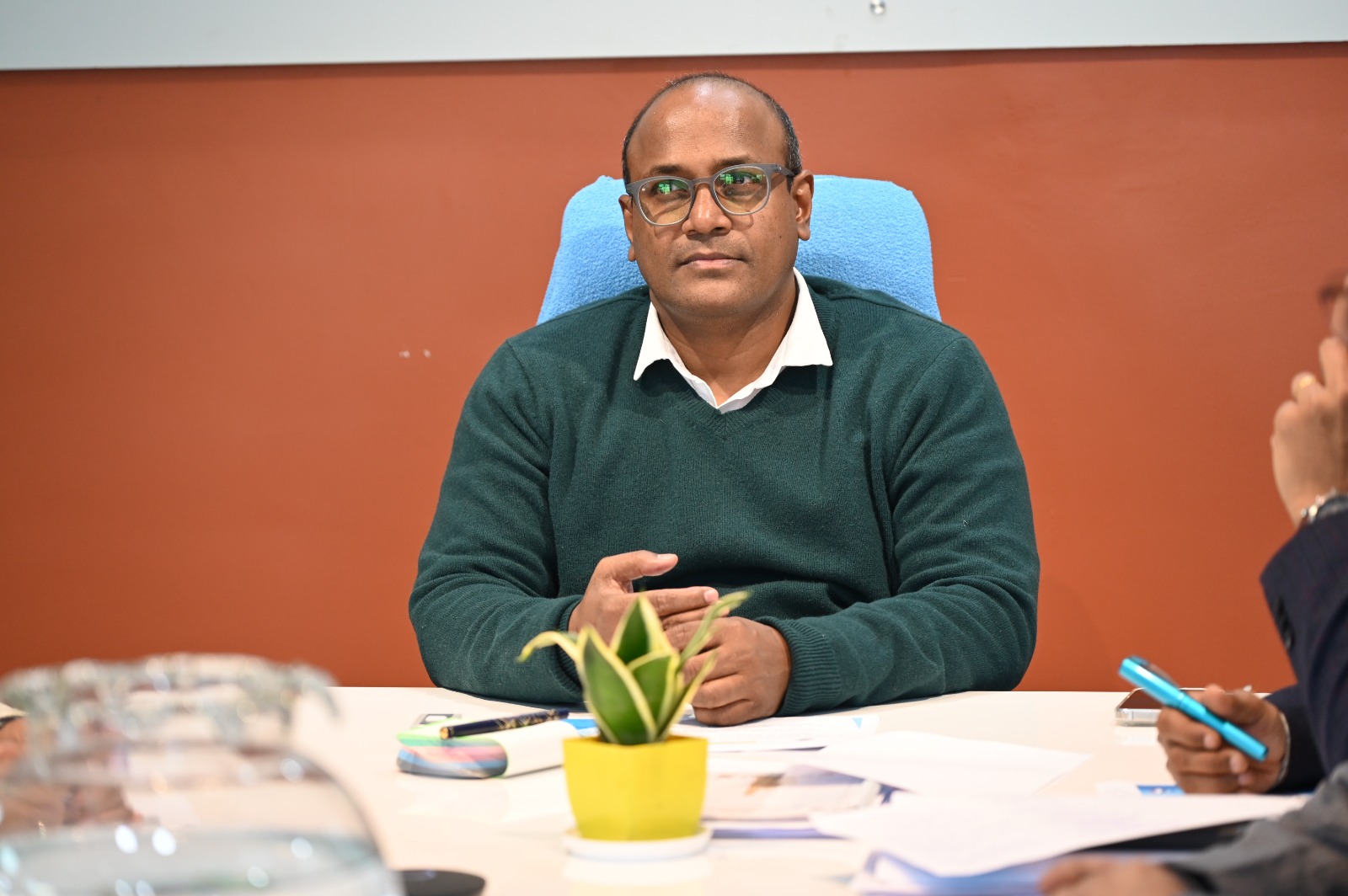 मतदाताओं तक अपनी पंहुच सुनिश्चित करें अधिकारी-:मुख्य निर्वाचन अधिकारी 3