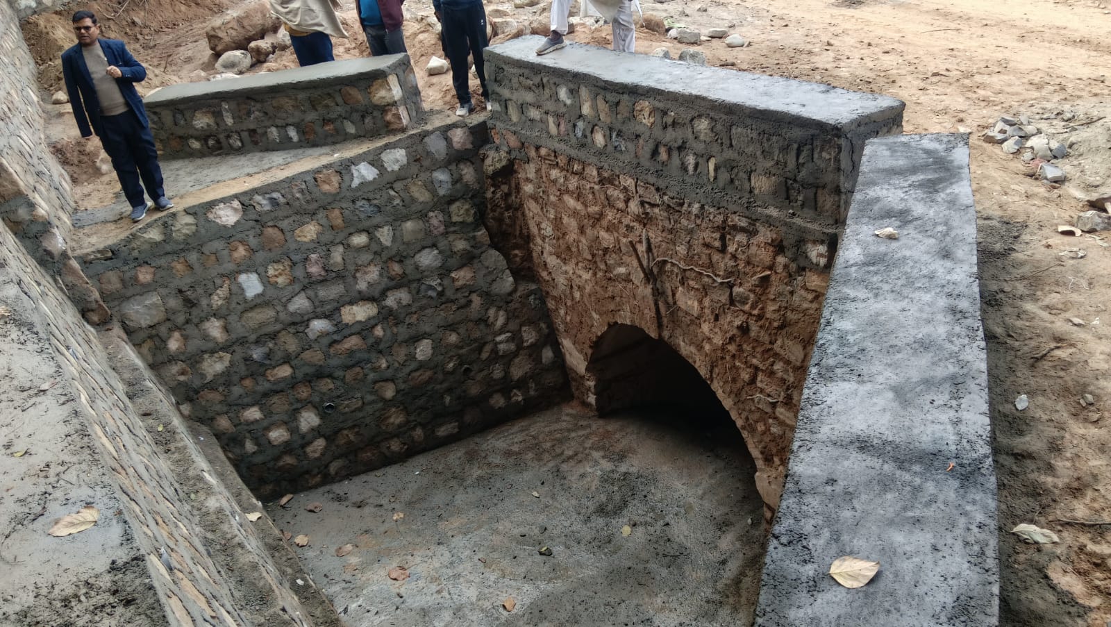 सोशल मीडिया में की गई टिप्पणी एवं जिलाधिकारी द्बारा दिए गए के निर्देशो के अनुपालन में किया स्थलीय निरीक्षण 2