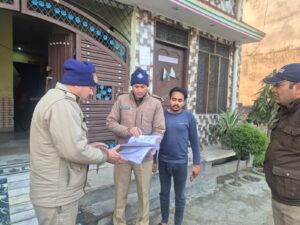 शहर से लेकर देहात जनपद पुलिस द्वारा चलाए जा रहा है सत्यापन अभियान