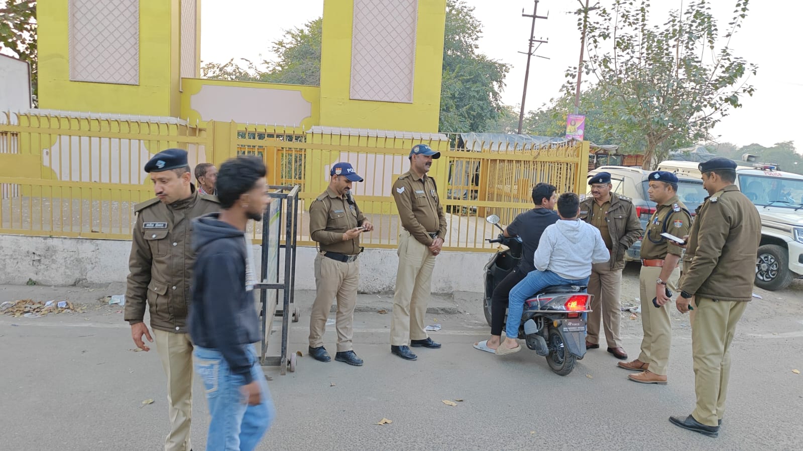 SSP हरिद्वार नवनीत सिंह के निर्देश पर ज़िले भर में चलाया जा रहा सघन चेकिंग अभियान 16