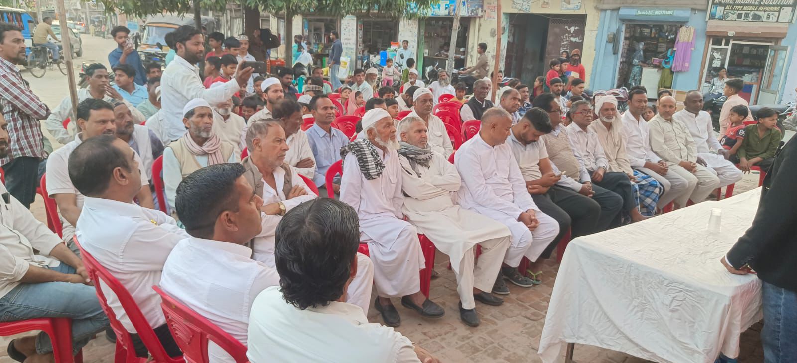 SSP हरिद्वार के निर्देश पर आगामी ईद पर्व के दृष्टिगत हरिद्वार पुलिस द्वारा की जा रही है बैठक 2