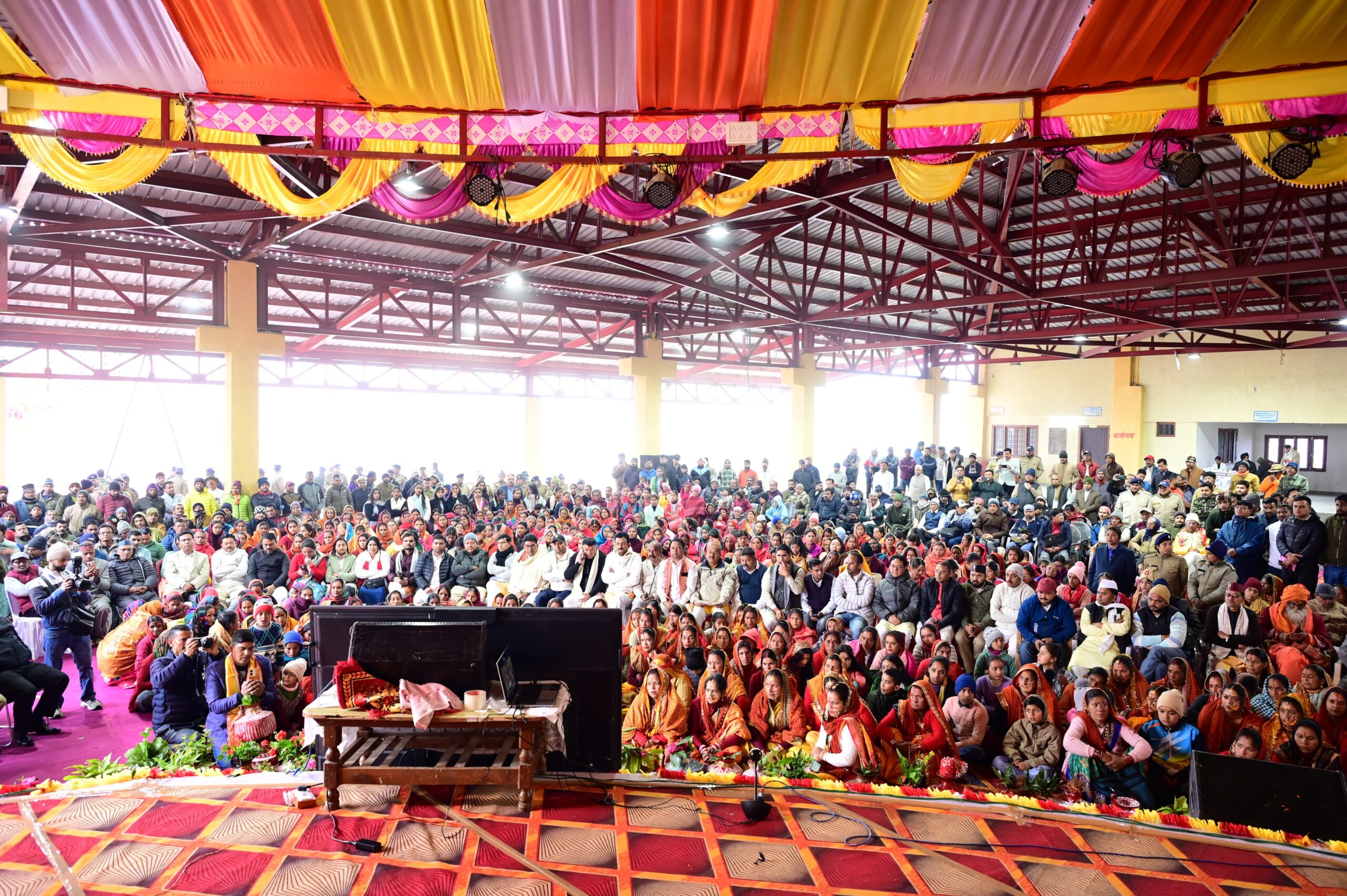 मुख्यमंत्री ने चम्पावत में आयोजित मंदिर के नव निर्माण कार्य के शिलान्यास कार्यक्रम को वर्चुअल माध्यम से संबोधित किया 4