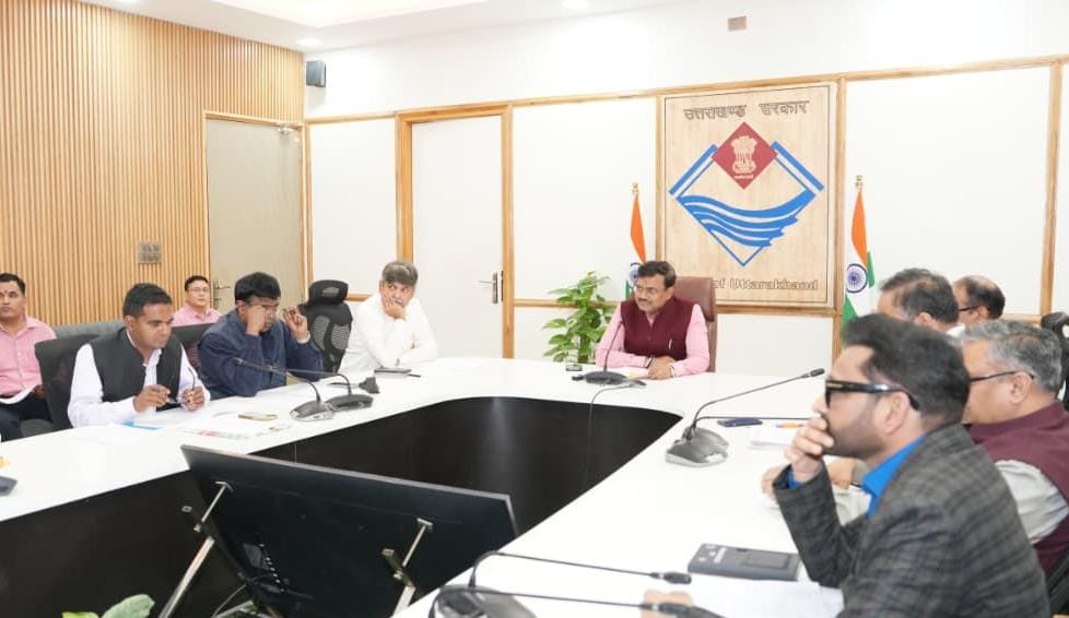 मुख्य सचिव  की अध्यक्षता में मंगलवार को सचिवालय में व्यय वित्त समिति की बैठक आयोजित हुई