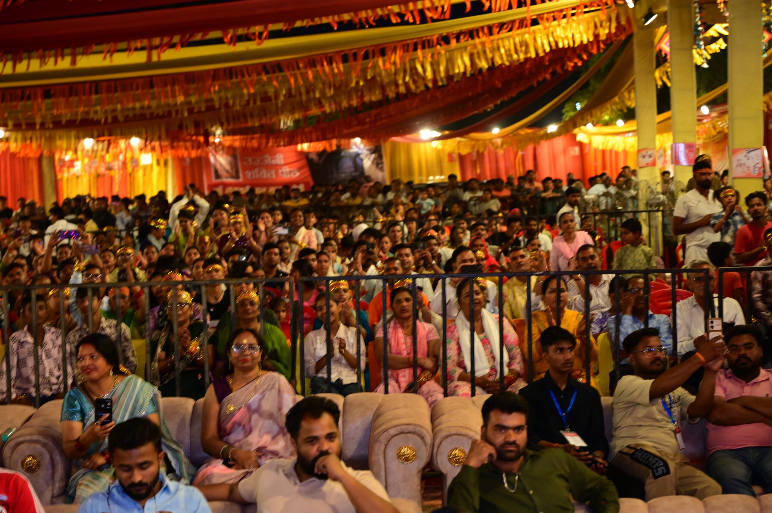 मुख्यमंत्री ने मां बाल सुंदरी मंदिर में पूजा-अर्चना कर प्रदेश के चहुंमुखी विकास और सुख-शांति की कामना की 5