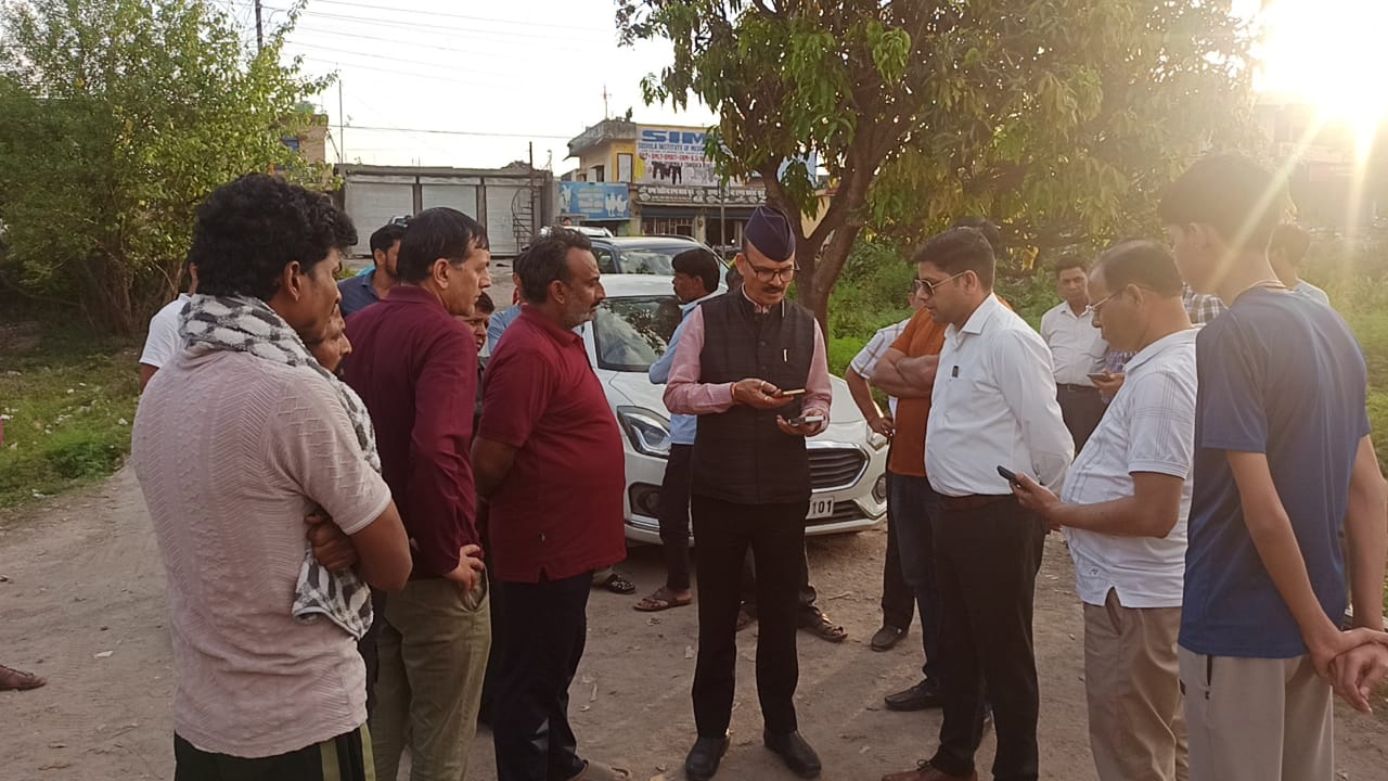 जिला प्रशासन की कार्रवाई जारी; डोईवाला व विकासनगर में व्यावसायिक प्रतिष्ठानों से 09 घरेलू गैस सिलेंडर जब्त 3