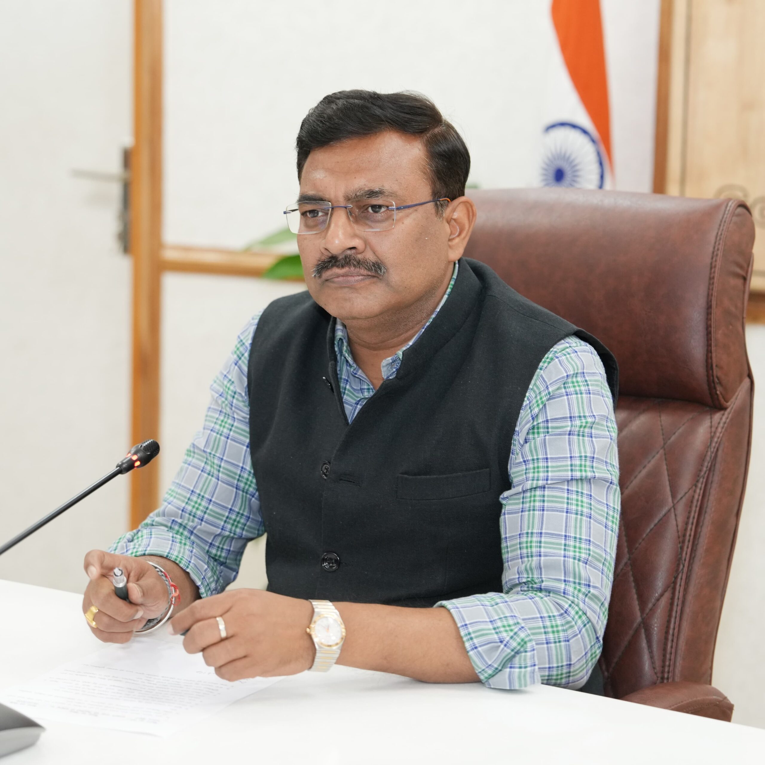 मुख्य सचिव ने ली चारधाम यात्रा की तैयारियों को लेकर बैठक