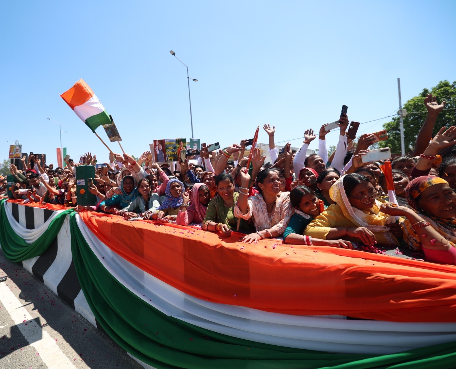 अब रफ्ता-रफ्ता नहीं, पूरी रफ्तार के साथ आगे बढ़ रहा है भारत : मुख्यमंत्री 20