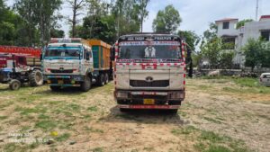 ओवरलोर्डिंग के विरूद्ध हरिद्वार पुलिस ने की कार्यवाही