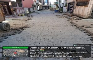 सिवरेज के लिए खोदी गई सड़कों को त्वरित गति से ठीक करने के लिए दिन- रात किया जा रहा है निमार्ण कार्य