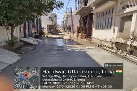 चारधाम यात्रा के दृष्टिगत सिवरेज के लिए खोदी गई सड़कों को त्वरित गति से ठीक करने के लिए दिन- रात किया जा रहा है निमार्ण कार्य