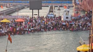 बुद्ध पूर्णिमा पर हरिद्वार में लाखों की संख्या में श्रद्धालु हरिद्वार पहुंचे