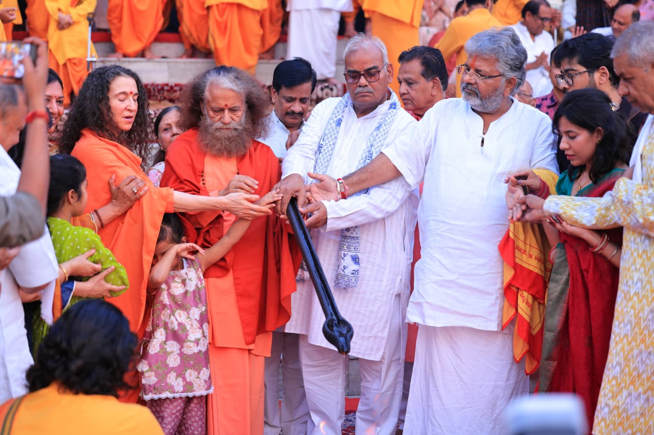 श्री मदन दिलावर जी, राजस्थान सरकार में स्कूल शिक्षा, पंचायती राज एवं संस्कृत शिक्षा विभाग, कैबिनेट मंत्री दर्शनार्थ आये परमार्थ निकेतन 2