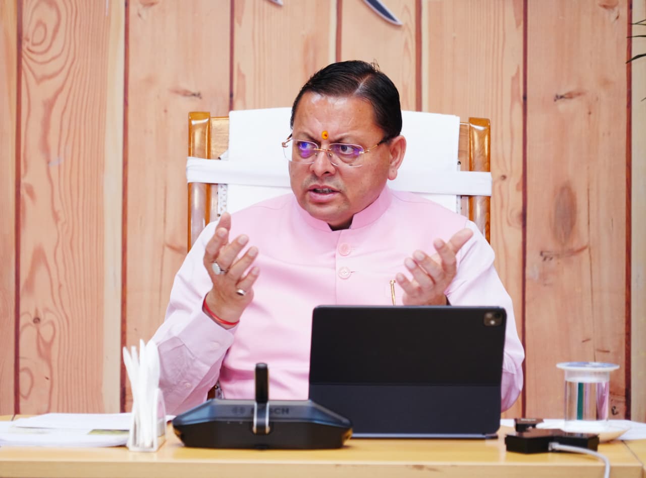 मुख्यमंत्री ने वनाग्नि नियंत्रण, पेयजल, स्वास्थ्य एवं मानसून तैयारियों की समीक्षा की 3
