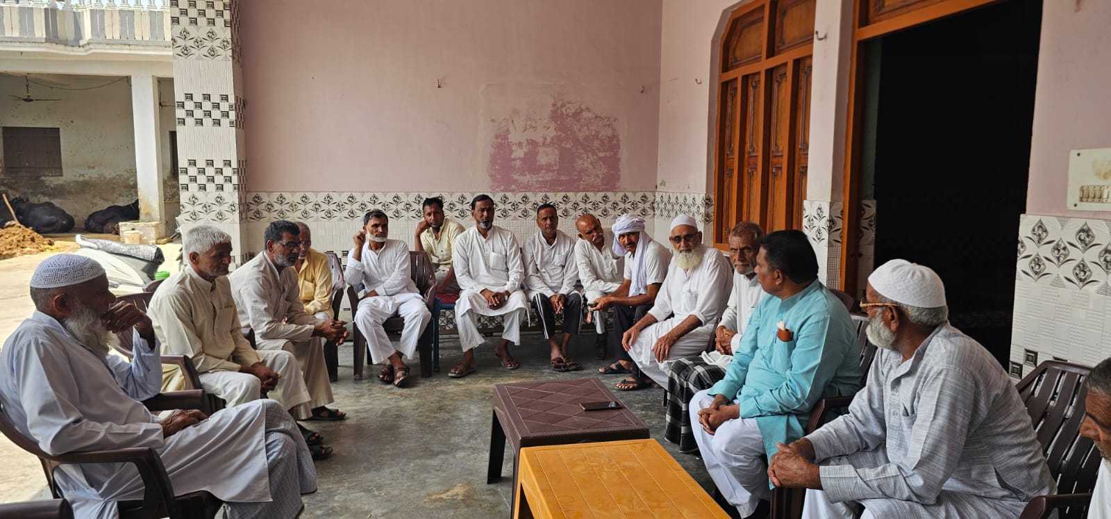 पूर्व विधायक देशराज ने रसूलपुर के बारात घर में आयोजित _बाबा साहेब डॉ भीमराव अंबेडकर बहुद्देशीय शिविर में प्रतिभाग किया 4