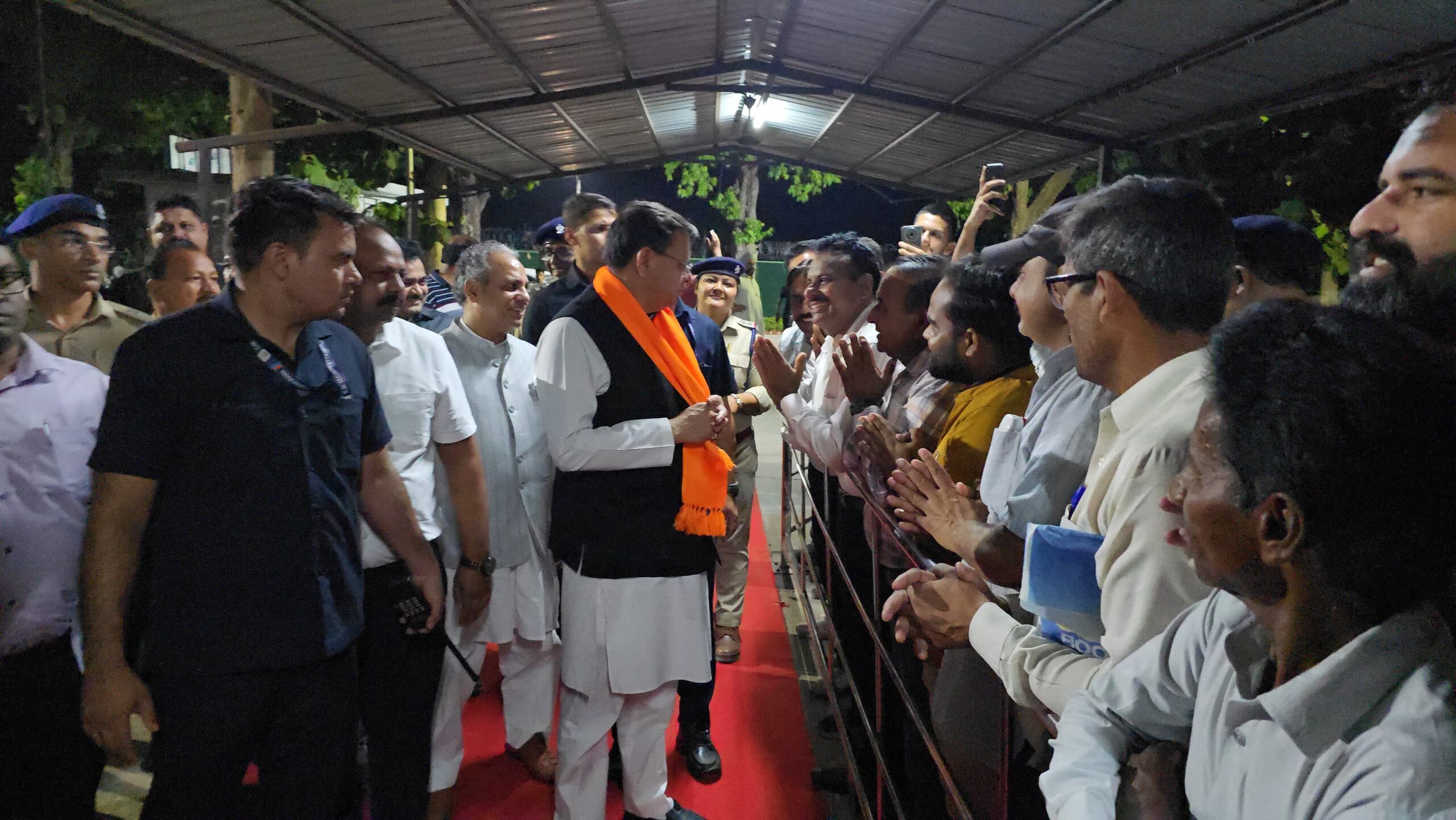 मुख्यमंत्री पुष्कर सिंह धामी अपने दो दिवसीय भ्रमण पर शनिवार को खटीमा पहुंचे 4