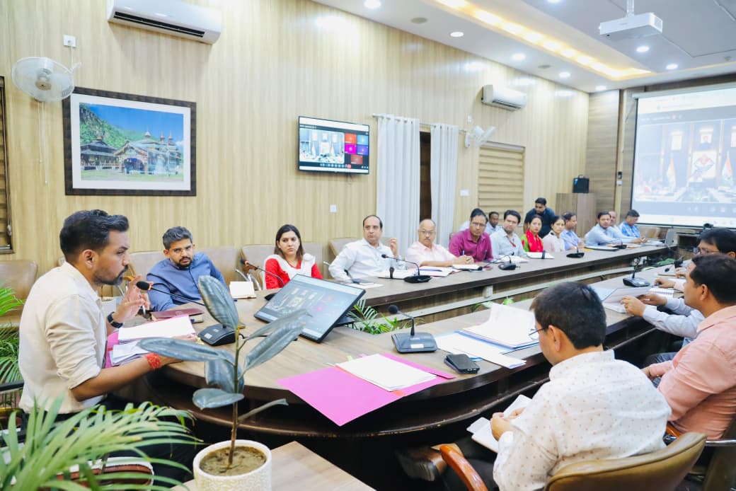 नशे की सप्लाई चेन तोड़ने एवं जागरूकता अभियान को जन-आंदोलन बनाने पर डीएम ने दिया जोर 2