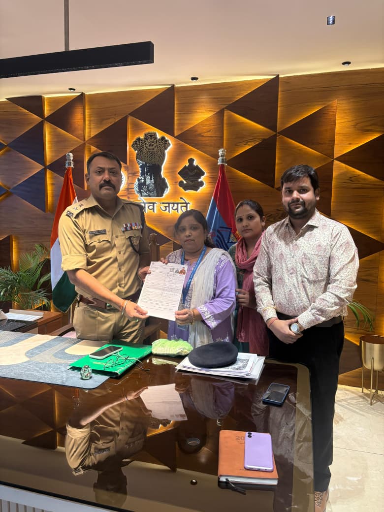 लोकतंत्र को मजबूत करने के लिए पुलिस अधीक्षक नवनीत सिंह भुल्लर ने भरा गणना फार्म 2