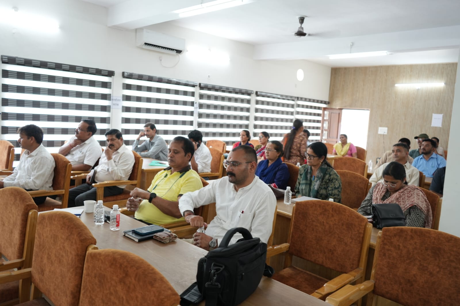 सरकार जनता के द्वार कार्यक्रम में सुनी गई जनसमस्याएं, योजनाओं की दी गई जानकारी 2
