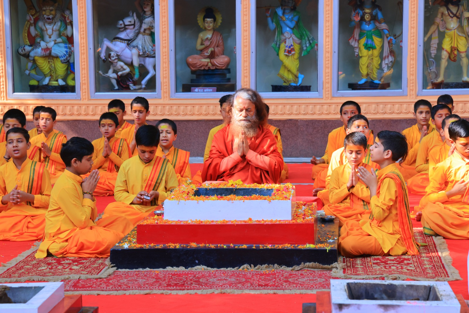 ’परमार्थ निकेतन में 12वें अन्तर्राष्ट्रीय योग दिवस की तैयारियाँ प्रारम्भ 4