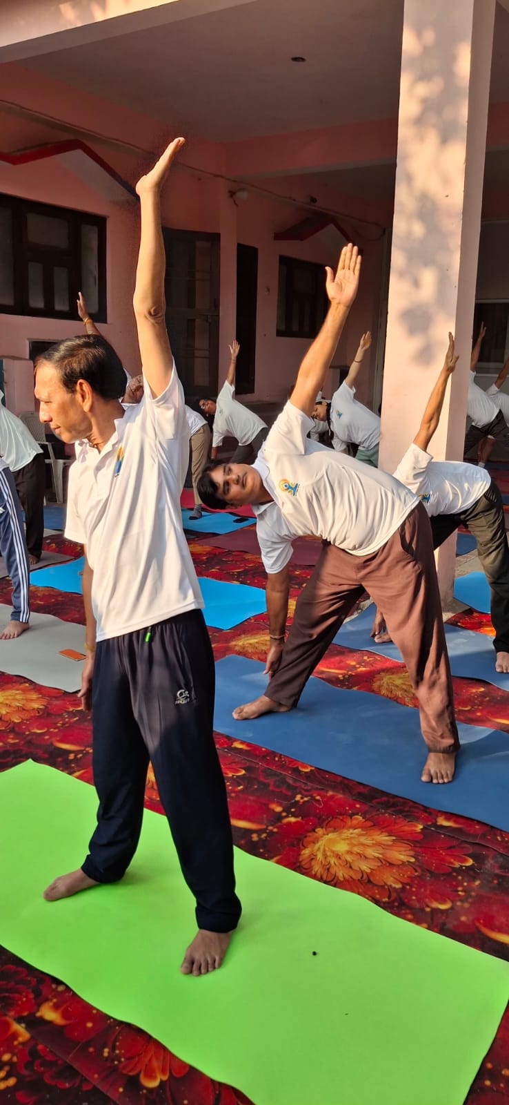 अंतरराष्ट्रीय योग दिवस पर प्रेस क्लब हरिद्वार में योग शिविर का आयोजन 15