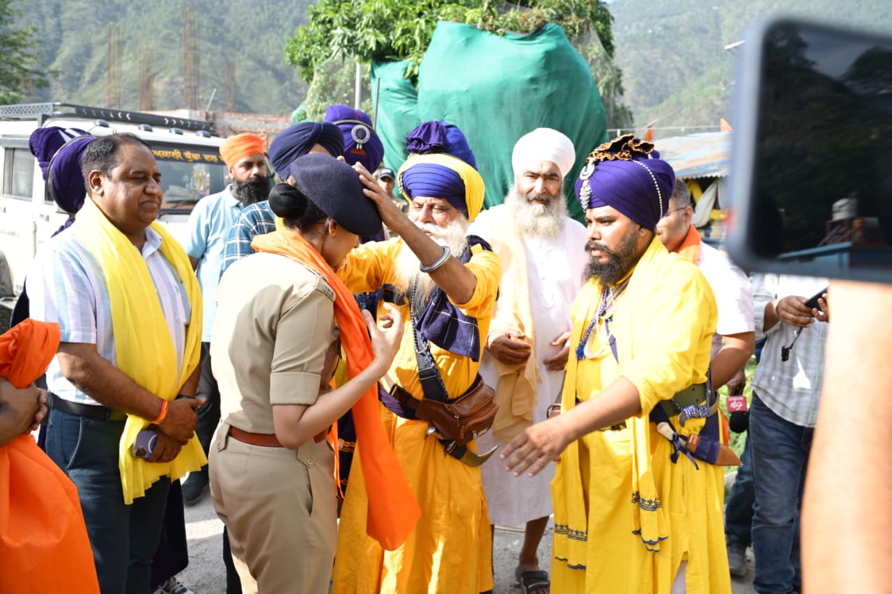 नगरासू गुरुद्वारा प्रकरण में प्रशासन, पुलिस एवं सिख समुदाय के प्रबुद्ध जनों के समन्वित प्रयासों से शांतिपूर्ण समाधान 5