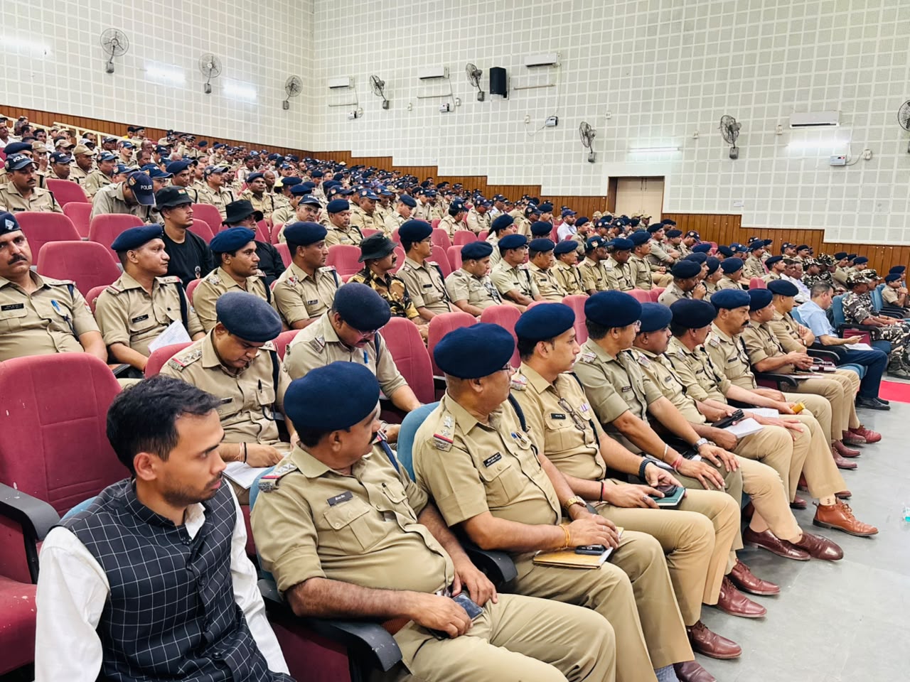 निर्जला एकादशी स्नान मेला पर्व की ब्रीफिंग सम्पन्न, नियुक्त पुलिस बल को किया गया ब्रीफ 8