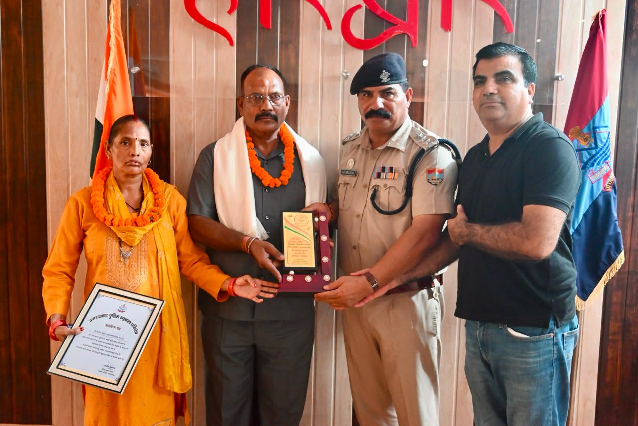 हरिद्वार पुलिस से ऐच्छिक सेवानिवृत्त हुए 01 सदस्य 3