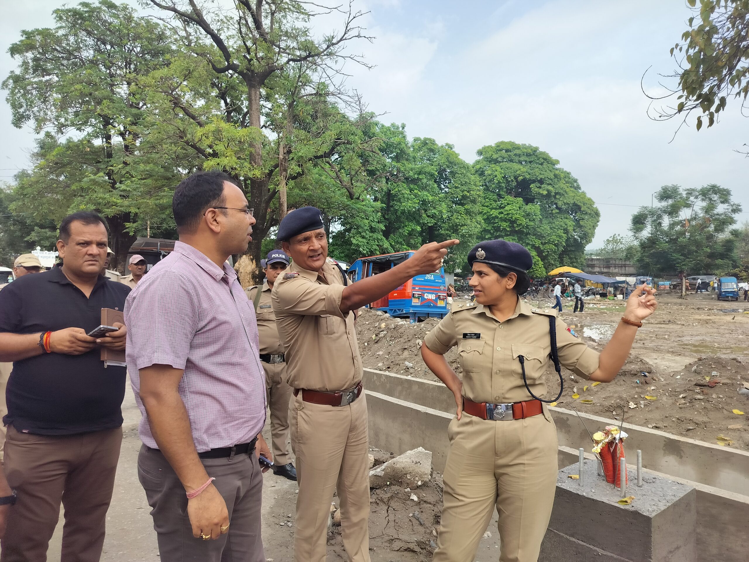 कांवड़ मेला को देखते हुए रोड़ी बेलवाला क्षेत्र में निर्माण कार्य शीघ्र पूर्ण करने के निर्देश 2