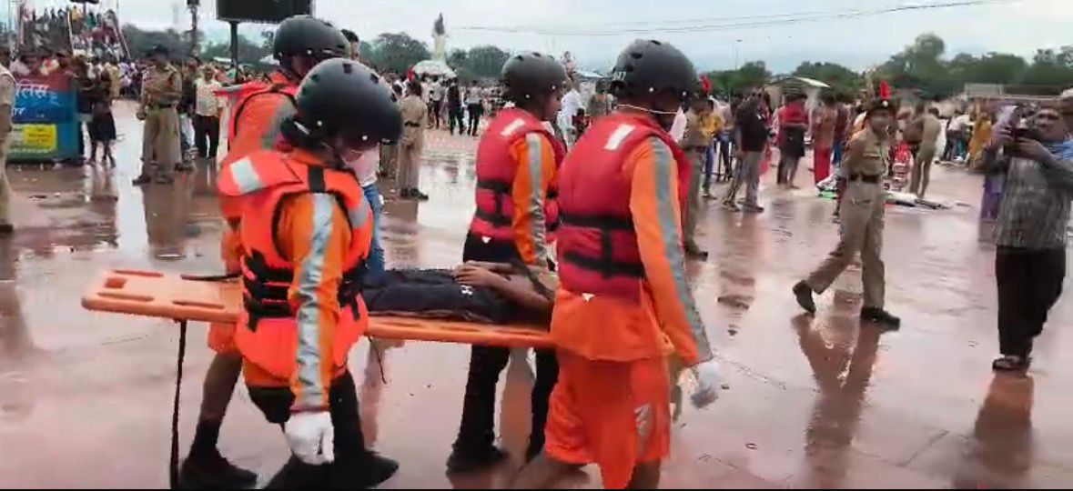हरिद्वार में पांच स्थानों पर आपदा मॉक ड्रिल, राहत-बचाव तंत्र की परखी गई तैयारियां 10
