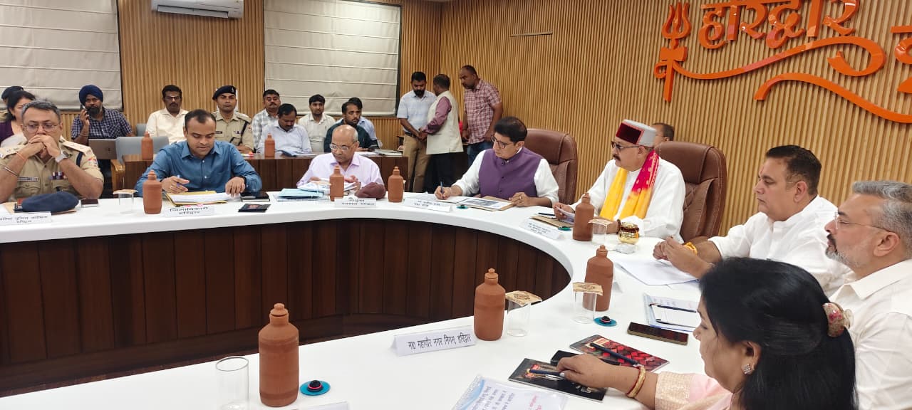 कांवड़ मेला-2026 की तैयारियों को समयबद्ध ढंग से अंतिम रूप दें, पड़ोसी राज्यों के साथ प्रभावी समन्वय स्थापित करें : सतपाल महाराज 2