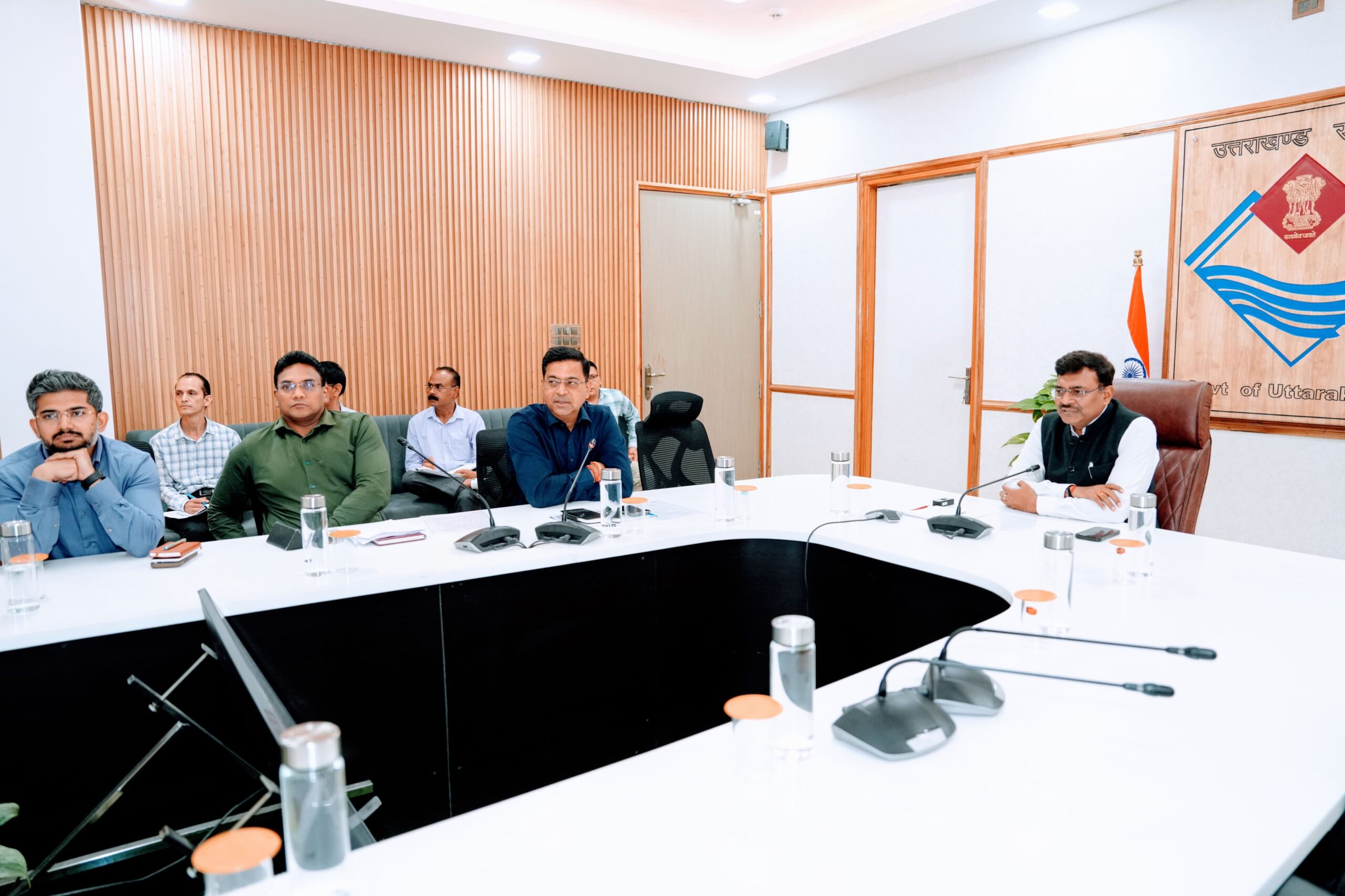 मुख्य सचिव ने परेड ग्राउंड में अंडरग्राउंड पार्किंग और सचिवालय अंडरग्राउंड पार्किंग के सम्बन्ध में बैठक ली
