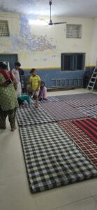 भारी वर्षा के कारण दो आवासीय भवनों के क्षतिग्रस्त होने पर जिला प्रशासन ने त्वरित कार्रवाई करते हुए प्रभावित परिवारों को राहत शिविर में पहुंचाया