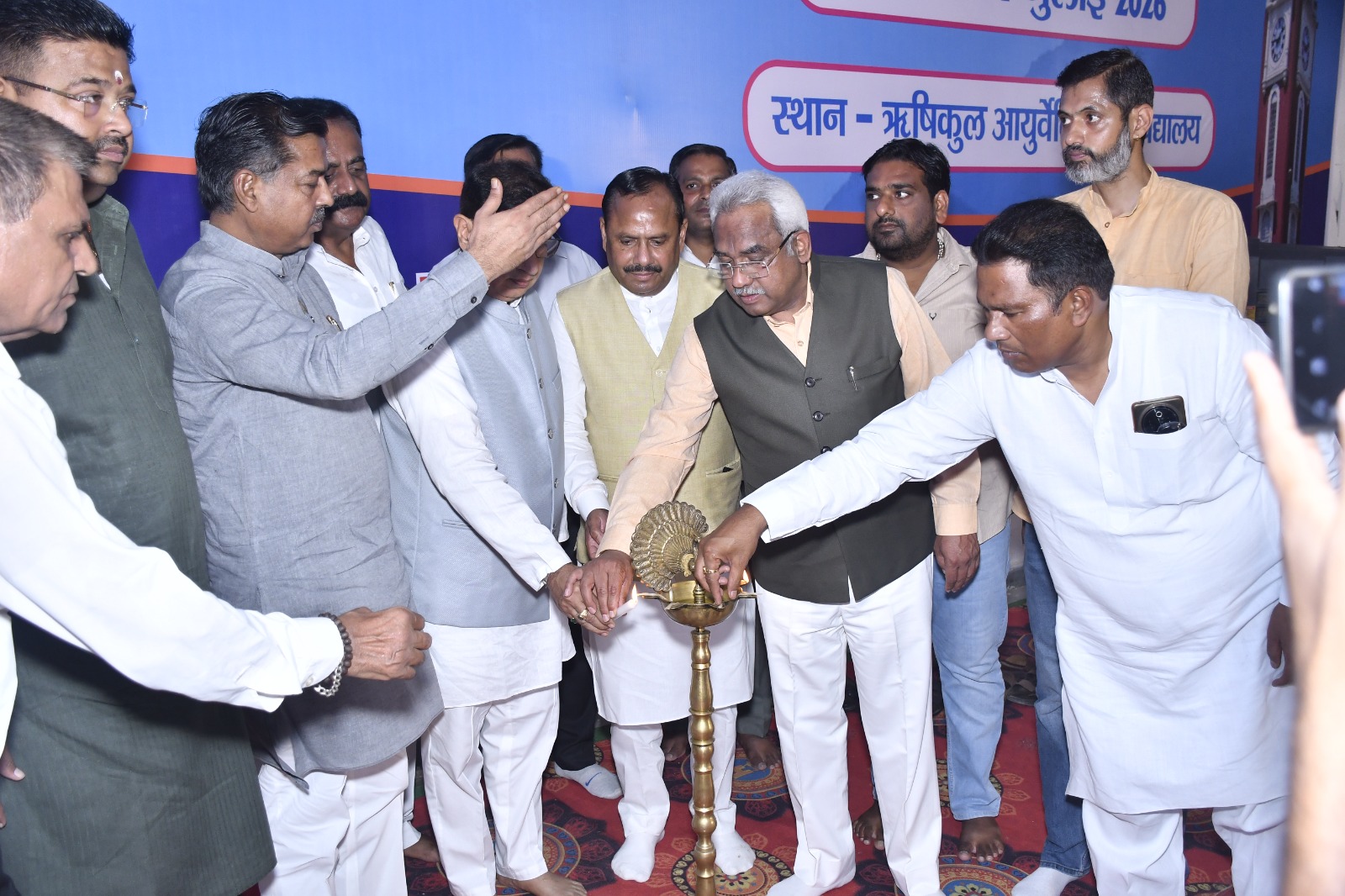 मुख्यमंत्री के कुशल नेतृत्व में सरकार के 5 वर्ष पूर्ण होने के उपलक्ष में आयोजित सेवा सुशासन एवं समर्पण कार्यक्रम के तहत सेवा पखवाड़ा कार्यक्रम का किया गया शुभारंभ 3