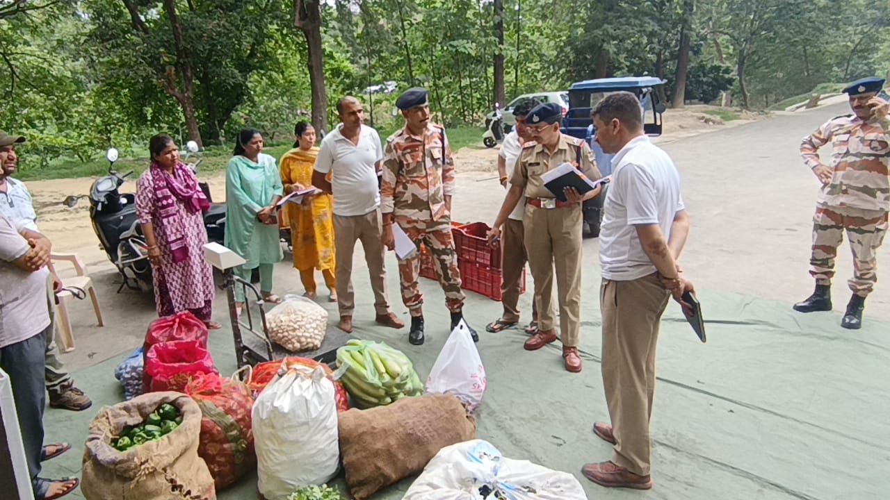 सहसपुर की महिलाओं ने बदली तस्वीर, आईटीबीपी तक पहुंचा रही हैं ऑर्गेनिक सब्जियां 2