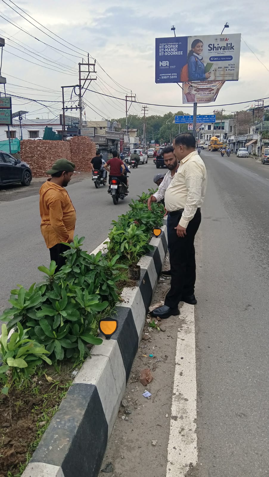सीएम पुष्कर सिंह धामी के विजन को मिली रफ्तार, बंशीधर तिवारी के नेतृत्व में हरा-भरा हो रहा दून 10