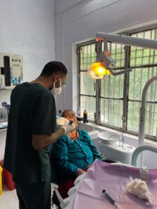 सेवा, सुशासन एवं समर्पण’ अभियान के तहत देवप्रयाग में बहु-विशेषज्ञ स्वास्थ्य शिविर आयोजित