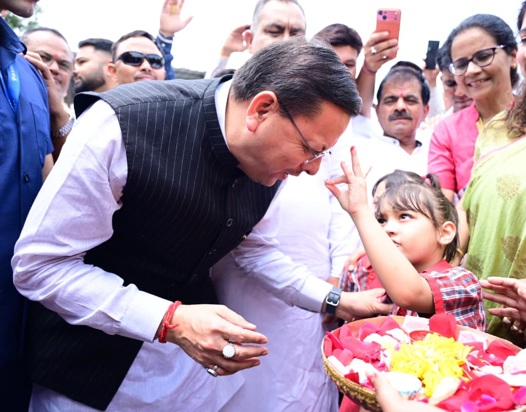 मुख्यमंत्री ने कहा, सरकार स्वयं जनता के द्वार पहुंचकर कर रही समस्याओं का समाधान 2