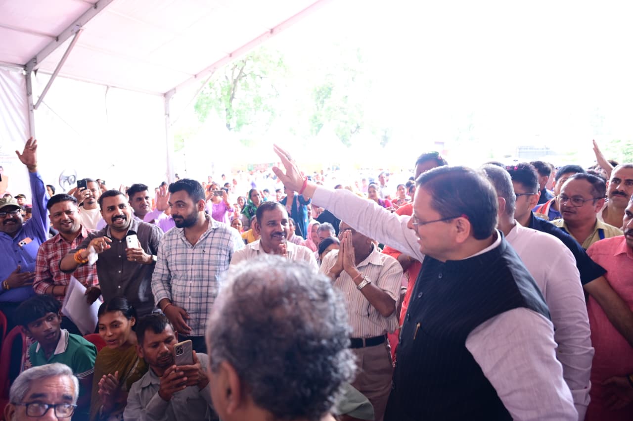 मुख्यमंत्री ने कहा, सरकार स्वयं जनता के द्वार पहुंचकर कर रही समस्याओं का समाधान 3
