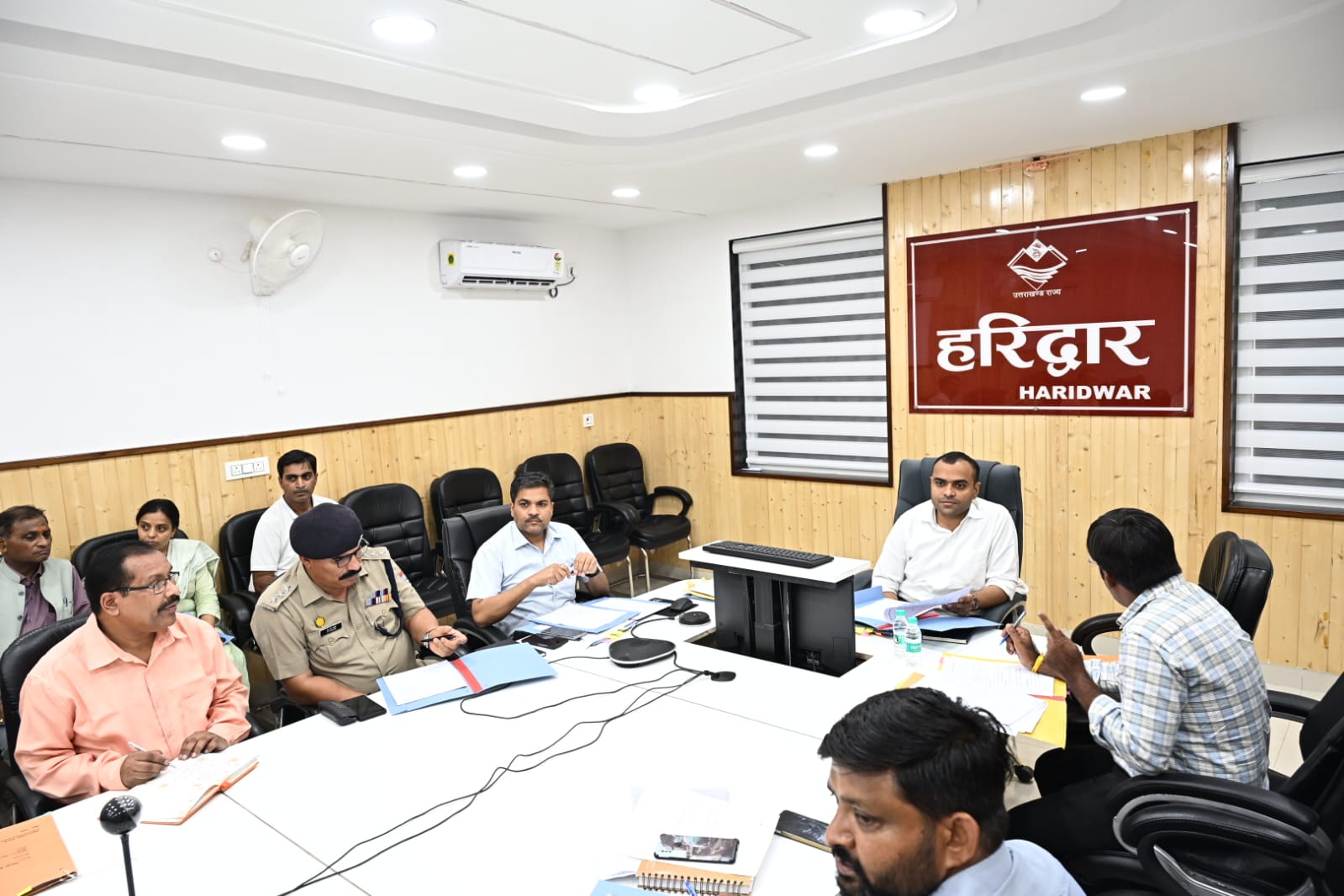 हरिद्वार को भिक्षावृत्ति मुक्त बनाने हेतु जिला स्तरीय कार्ययोजना पर हुई विस्तृत समीक्षा 3