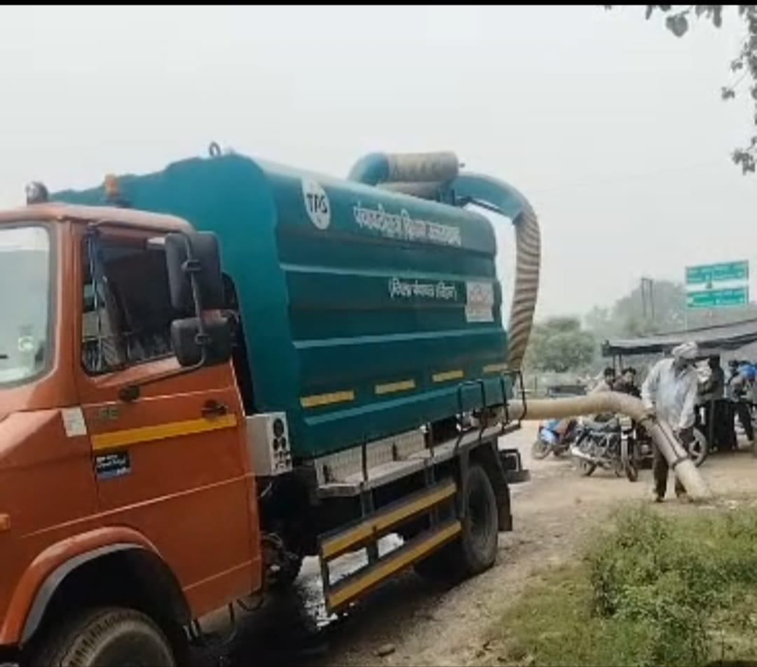 हरिद्वार में ठोस अपशिष्ट प्रबंधन: ‘वैक्यूम वेस्ट लीटर पिकर मशीन’ का सफल संचालन 2