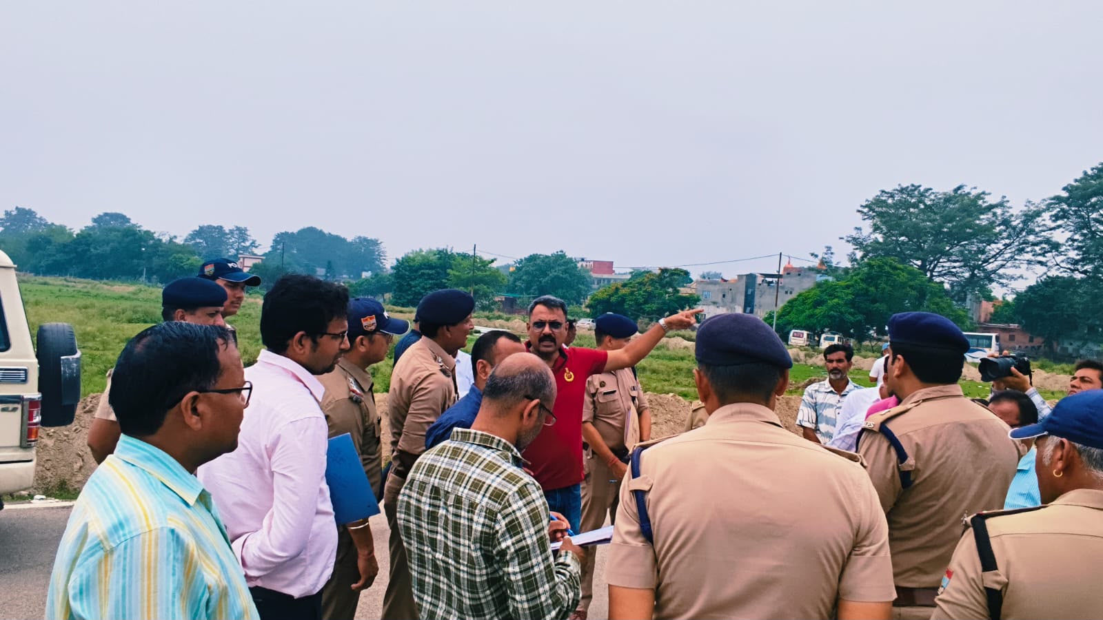 DM और SSP हरिद्वार ने किया बैरागी कैंप और पंतद्वीप पार्किंग का निरीक्षण 18