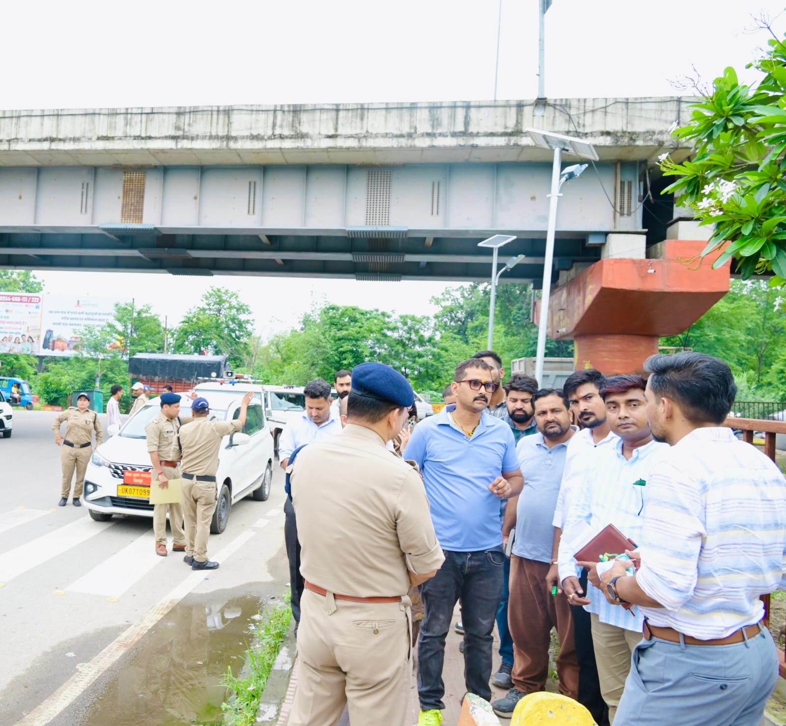 25 जुलाई तक हर हाल में पूरी हों कांवड़ मेले की तैयारियां, लापरवाही नहीं होगी बर्दाश्त- डीएम 3