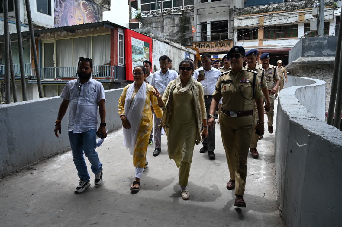 कांवड़ मेला-2026: डीएम और एसएसपी ने यात्रा मार्ग का निरीक्षण कर परखी तैयारियां, अधिकारियों को दिए आवश्यक निर्देश 7