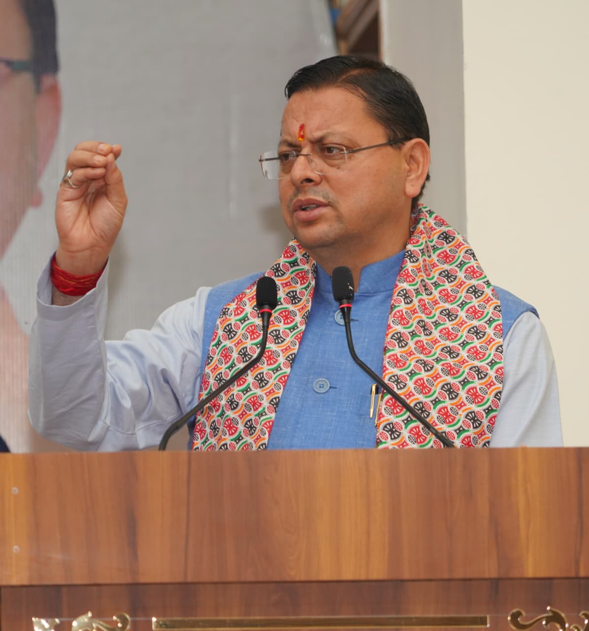 मुख्यमंत्री श्री पुष्कर सिंह धामी ने विजय कारगिल दिवस पर वीर सैनिकों, पूर्व सैनिकों और वीरांगनाओं को किया सम्मानित 2