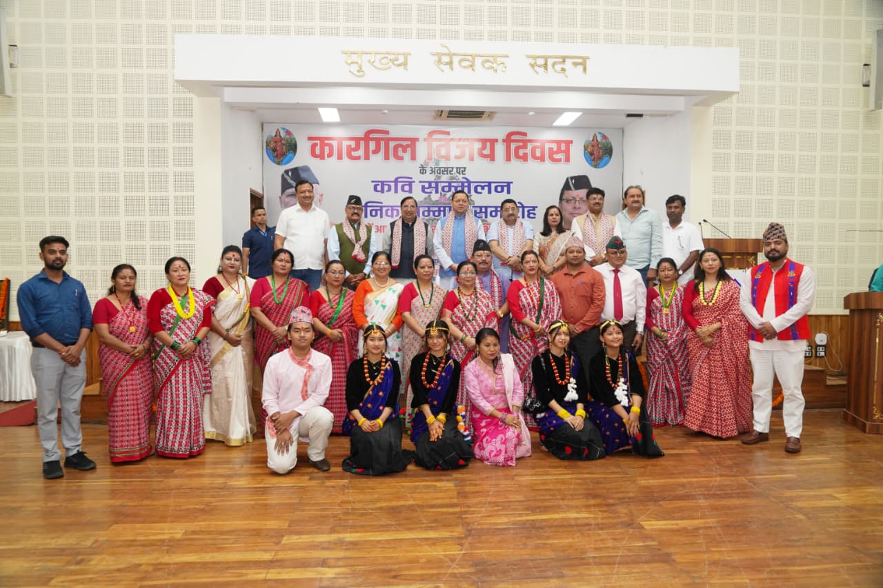 मुख्यमंत्री श्री पुष्कर सिंह धामी ने विजय कारगिल दिवस पर वीर सैनिकों, पूर्व सैनिकों और वीरांगनाओं को किया सम्मानित 7