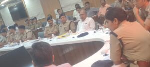 SSP हरिद्वार के निर्देश में पुलिस अधीक्षक अपराध/यातायात द्वारा कांवड़ मेला ड्यूटी में नियुक्त ज़ोनल एवं सुपर ज़ोनल पुलिस अधिकारियों के साथ अब तक की समीक्षा बैठक आयोजित की